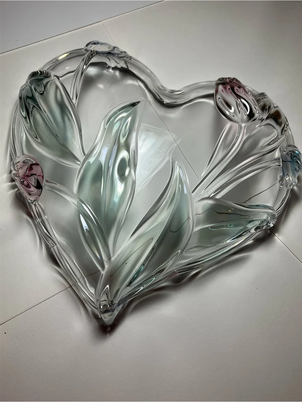 Mikasa Tripoli Heart-Shaped Glass Bowl with Pink and Blue Accents